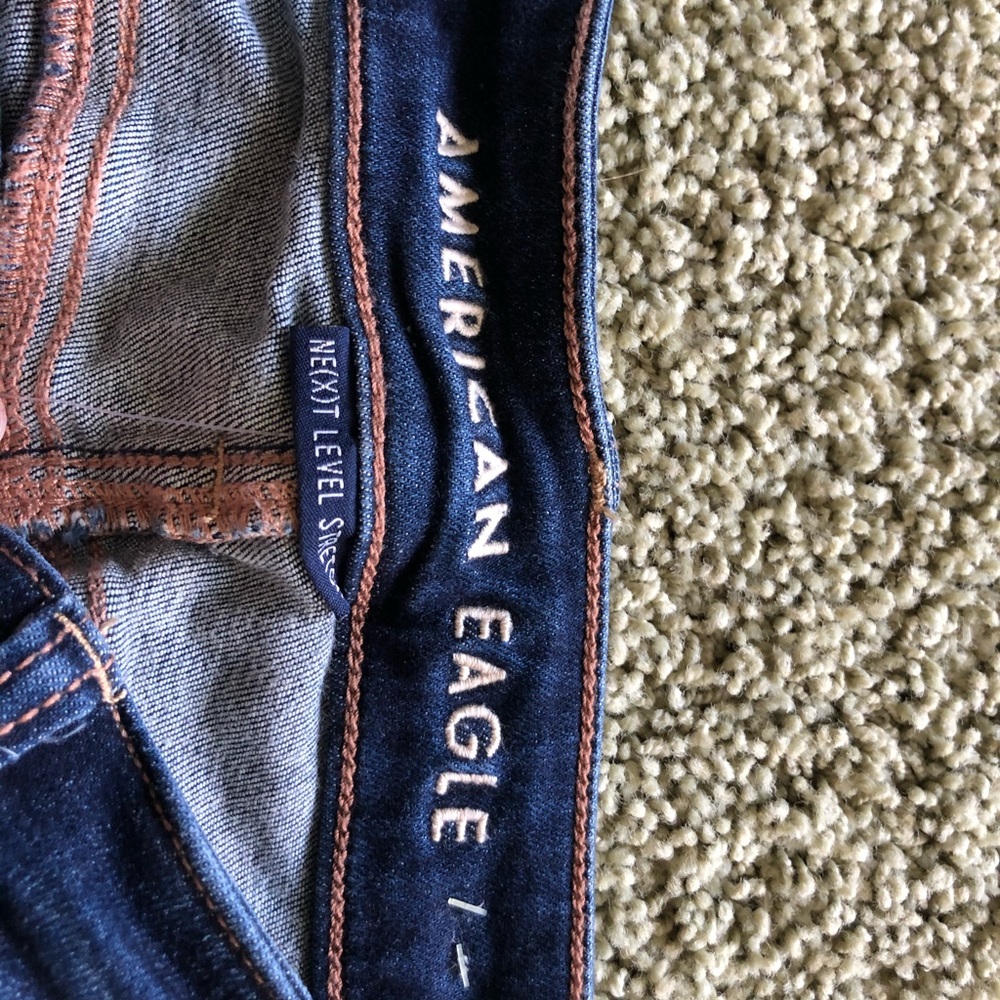 American Eagle dark wash jeans - Picture 3 of 5